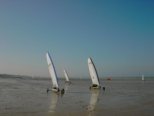 Sand yacht racing 